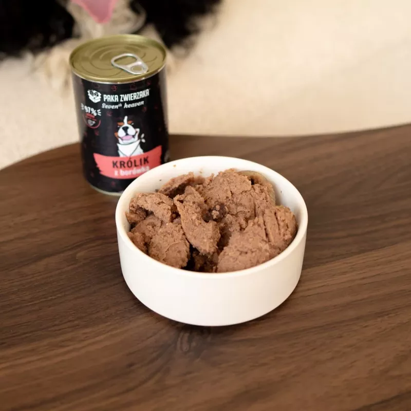 Alimento completo Paka Zwierzaka Seventh Heaven para coelhos adultos com coelho e mirtilo, 400g