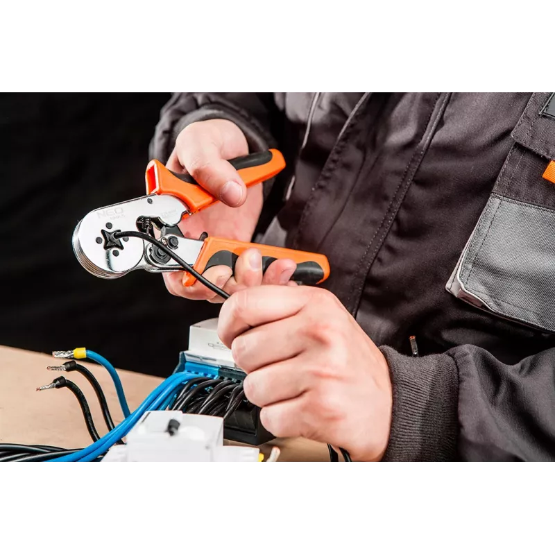 NEO Tools Alicate de cravar autoajustável para terminais 0,25-6 mm² (AWG 23-10), cravação quadrada, punho ergonómico de dois componentes, 200 mm