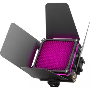 Luz de preenchimento LED RGB Zhiyun M20C COMBO com fixação magnética, 20W, 2700K-6500K, CRI≥95, ecrã OLED, controlo por app Bluetooth, mini tripé, difusor, grid, bolsa de armazenamento