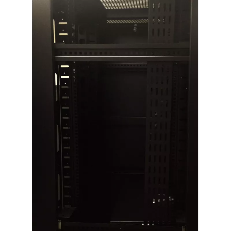 DS-IT painel de gestão de cabos vertical 32U preto