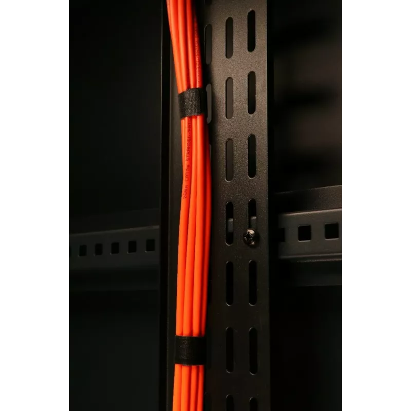 Painel de gestão de cabos vertical DSIT 22U 30cm de largura DS-CABLETRAY-22U-30