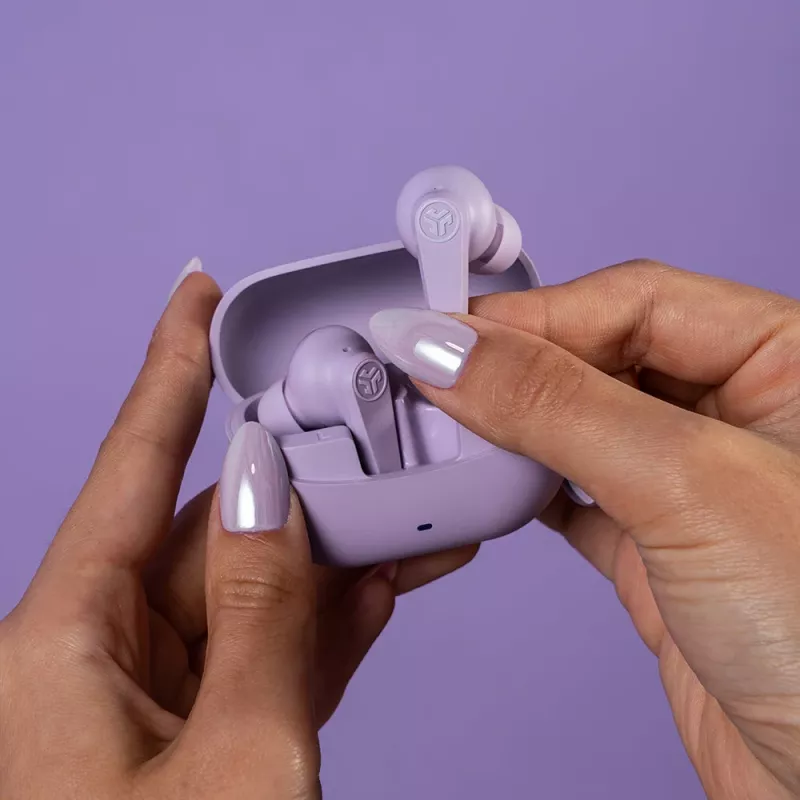 Auscultadores True Wireless JLab Go Pods ANC, cancelamento ativo de ruído, Bluetooth 5.2, proteção à água IPX4, 32 horas de reprodução total, controlo tátil, lilás
