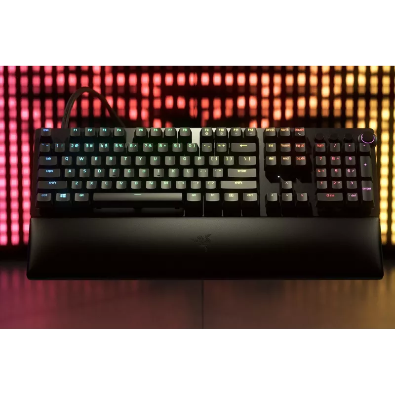 Razer Huntsman V2 teclado gaming com fios, switches Analog Optical, disposição nórdica, RGB, preto (RZ03-03610600-R3N1)