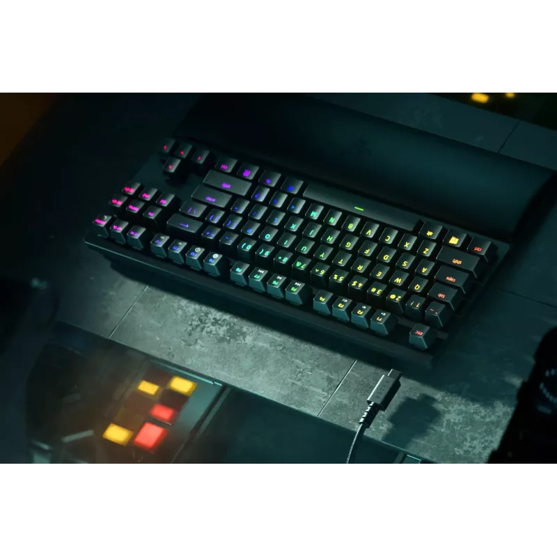 Razer Huntsman V2 Tenkeyless teclado gaming ótico com fios, switches Linear Red, disposição nórdica, RGB (RZ03-03940700-R3N1)