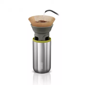 Máquina de café pour-over portátil Wacaco Cuppamoka com copo isotérmico