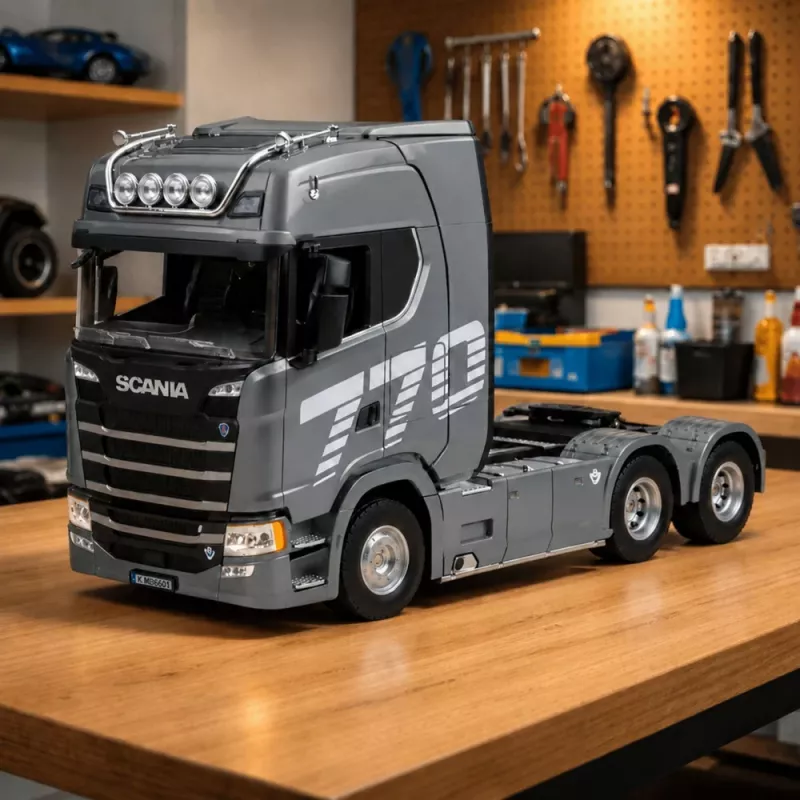 HUINA 32329 Scania 1:18 6 canais RC trator de reboque cinzento prateado