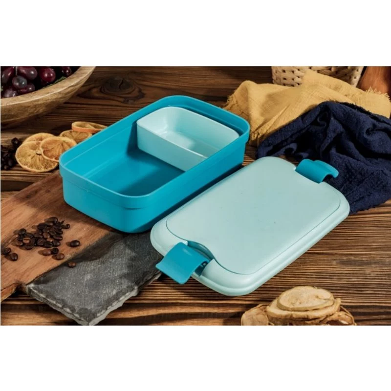Recipiente retangular para alimentos CURVER Lunch&Go com talheres integrados, 1,4L, azul
