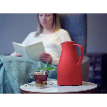 Garrafa térmica LEIFHEIT Thermos Harmonic vermelha com isolamento a vácuo 1,0 L