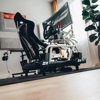 Oplite Cockpit Chassis R8 Fury White estrutura de simulador de corridas
