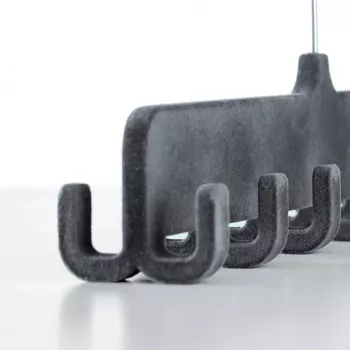 Suporte para cintos RAYEN para 14 cintos