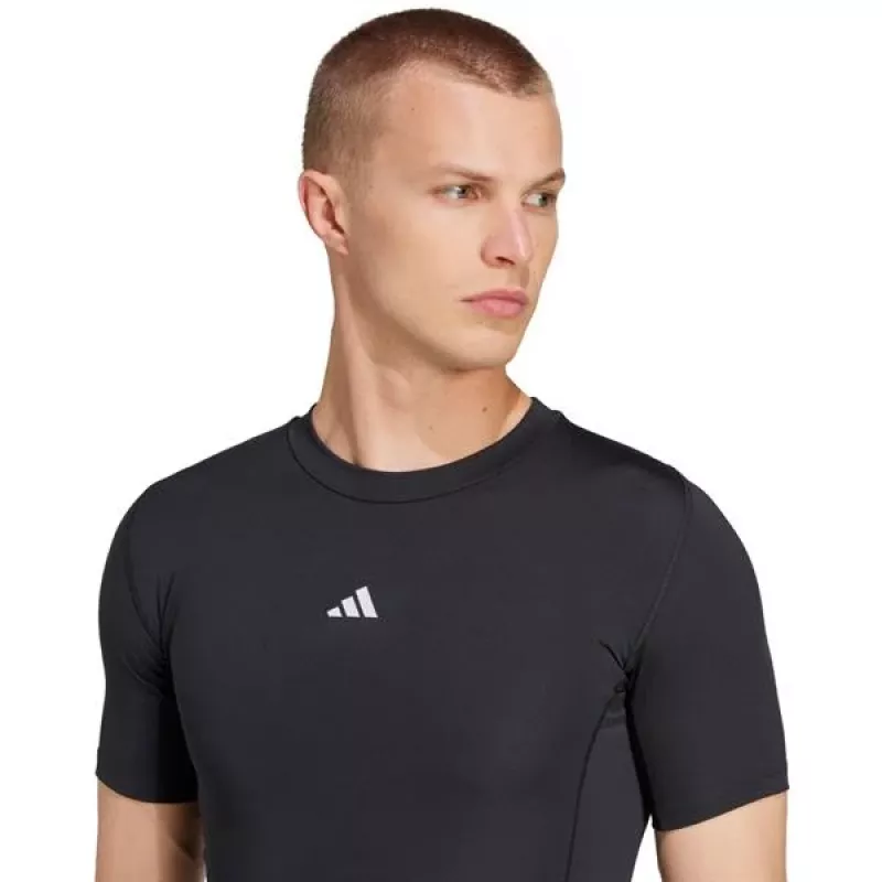 T-shirt de manga curta de homem adidas Techfit preto JP4674 S