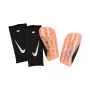 Caneleiras de futebol Nike Mercurial Lite laranja DN3611 852 L