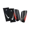 Caneleiras de futebol Nike Mercurial Lite preto/vermelho DN3611 014 L