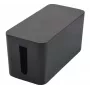 Exertis Connect Caixa de gestão de cabos pequena para réguas de tomadas, preto, 240 x 120 x 130 mm 573426