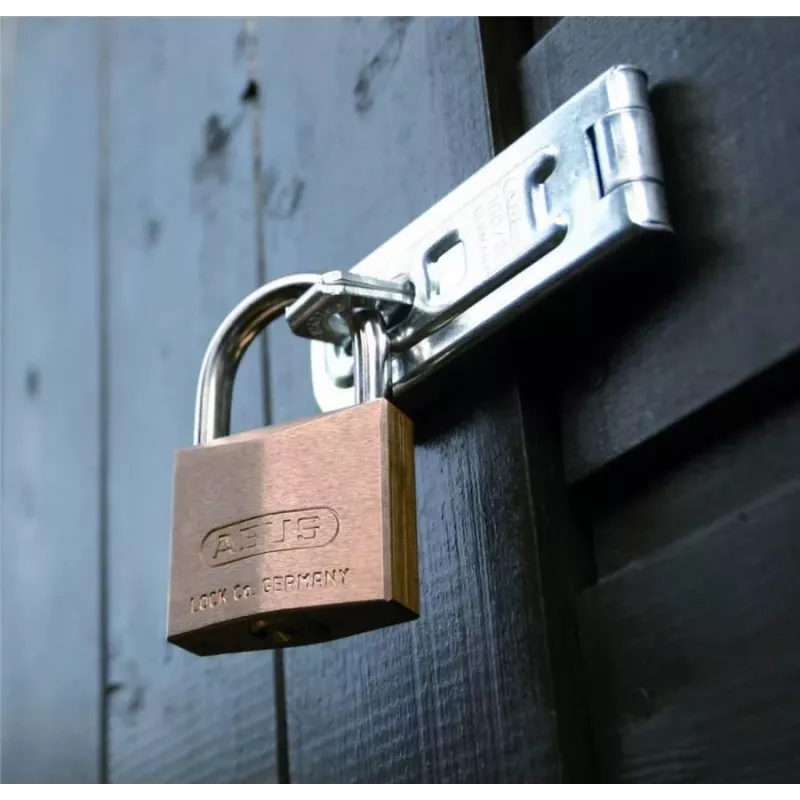 ABUS 85/40 cadeado em latão com arco em aço temperado, 40 mm, chave igual, 2 chaves 806308