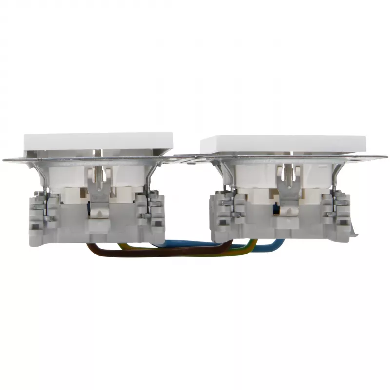 HEINRICH KOPP HK07 KombiQuick tomada Schuko dupla horizontal de encastrar, branco puro (RAL 9010), com proteção para crianças, 16 A, 250 V, terminais de ligação rápida, termoplástico sem halogéneos 133829004