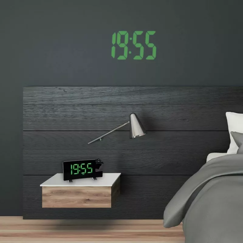 TFA Dostmann Despertador radiocontrolado com projeção e função de carregamento USB - Despertador digital - Retangular - Preto - Plástico - Hora - LED (60.5015.04)