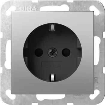 Gira System 55 tomada Schuko, aço inoxidável, 1 módulo, encastrar, 16 A 4453600