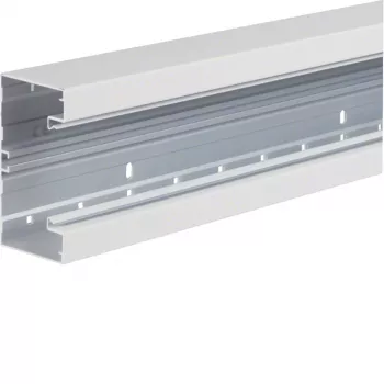 Hager BRA6513019016 Base de calha de parede, bloqueio frontal, 65x130 mm, branco tráfego (RAL 9016)
