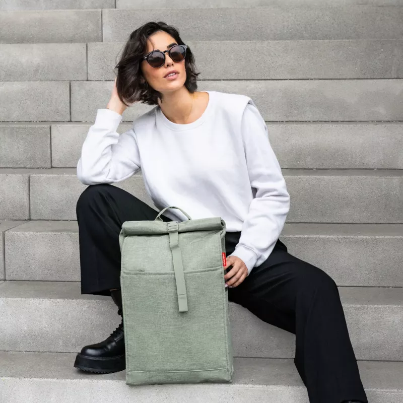 Reisenthel Urban Rolltop Mochila 16L verde PET reciclado (EN 5048)