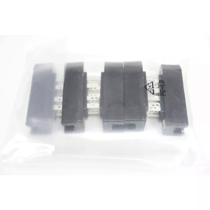 Telegärtner DIN 41622 Tipo B 8 conector fêmea PCB assimétrico de 8 polos, ligação por soldadura J00040A0911