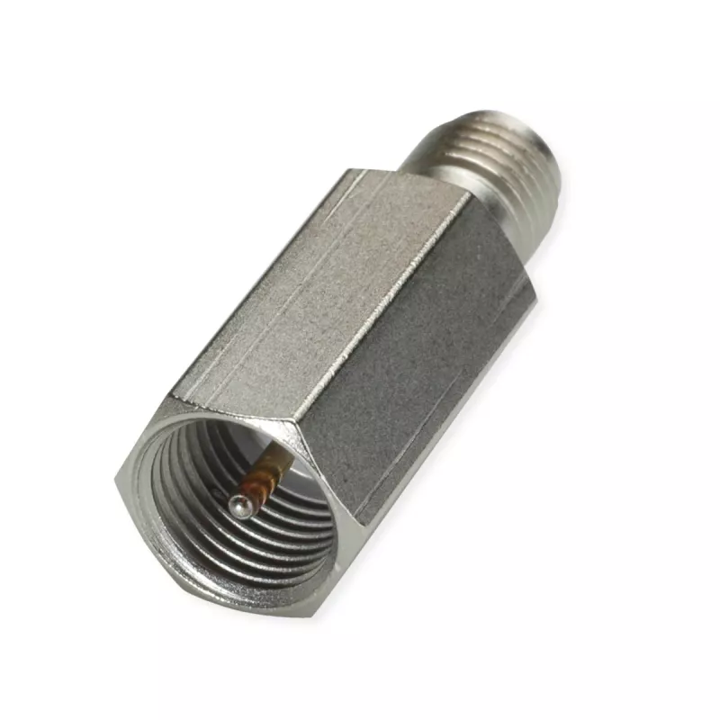 Telegärtner J01703A0000 adaptador coaxial de RF ficha FME para conector fêmea SMA, 50 Ohm, DC-3 GHz, preto