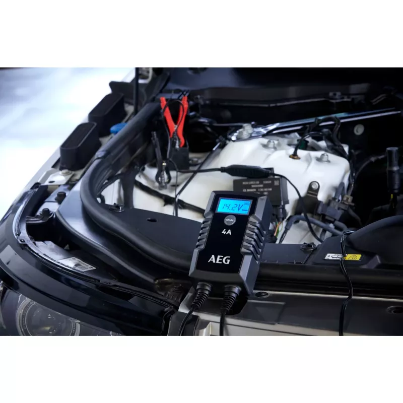 AEG LD4 10616 Carregador automático de bateria de automóvel 6V/12V 2A/4A para chumbo-ácido, GEL, AGM, MF, Ca/Ca