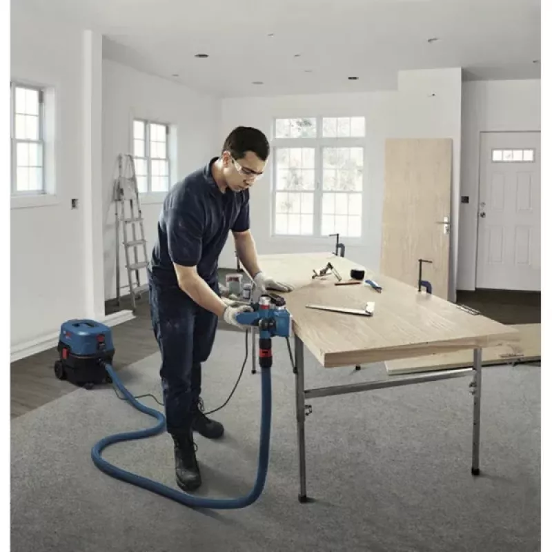 Plaina Bosch Power Tools GHO 20-82 Professional (azul/preto, 700 Watt)