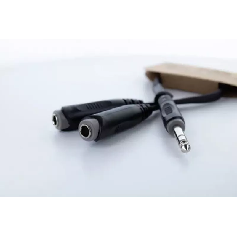 Cordial 14882 Cabo adaptador Y jack estéreo 6,3mm, 1x ficha macho para 2x ficha fêmea, 0,3m, preto PVC