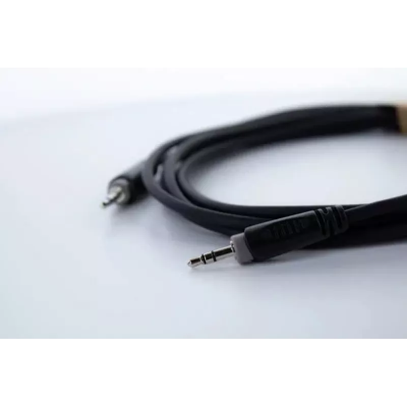 Cordial 14829 Cabo de áudio jack 3,5mm, 1,5m, preto, revestimento PVC, par entrançado