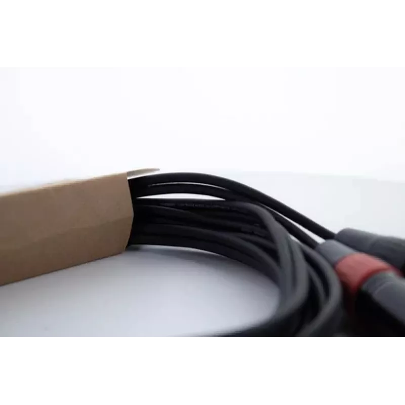 Cabo de áudio Cordial EU 3 MC XLR para RCA 3 m preto 14849