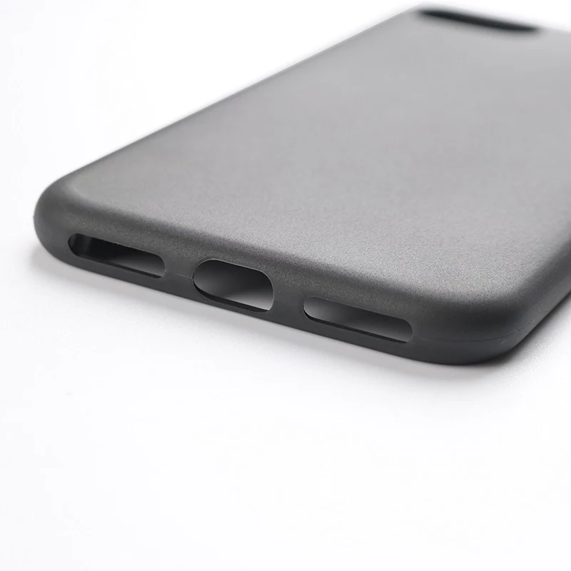 Capa traseira MRDISC para iPhone SE 3 128 GB (2022) preta TPU (MG-BCIPSE22SW)