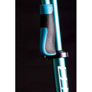 Six Degrees AU 514 trotinete 230 mm roda dianteira / 215 mm roda traseira, turquesa