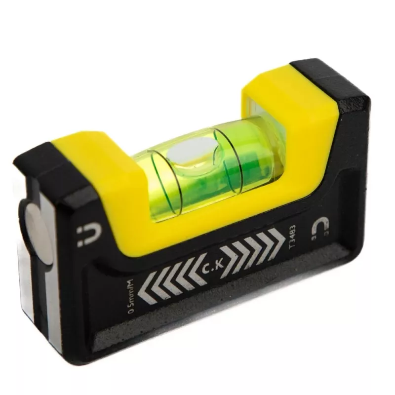 C.K Tools T3483 nível de bolso com íman 67 mm 0,5 mm/m