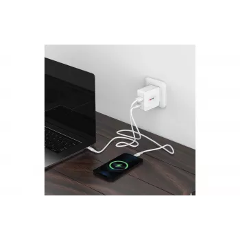 SKROSS Multipower Combo+ US 48W carregador de parede USB com USB-C PD e 3 portas USB-A SKKT000348WPDUSCCN