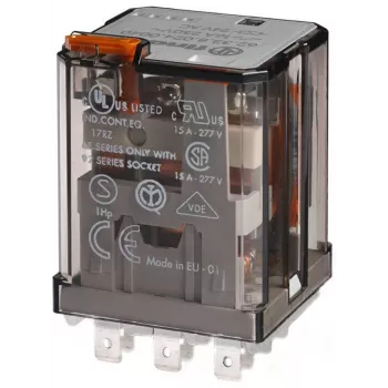Finder 62.33.8.024.4040 Relé industrial de encaixe 24 V AC 16 A 3PDT
