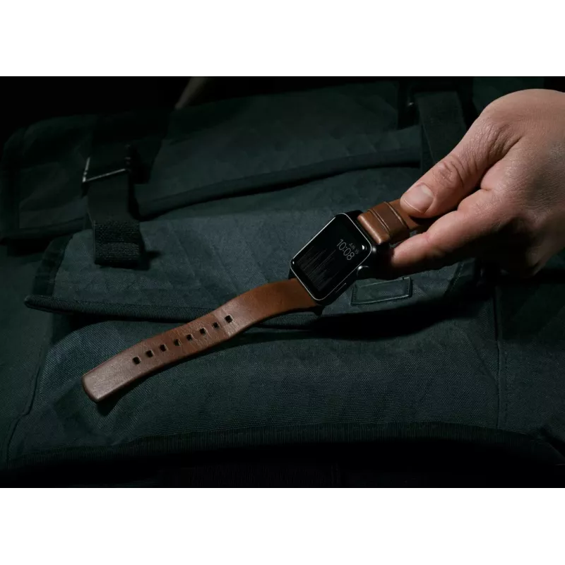 NOMAD Modern Band – Bracelete de couro Horween para Apple Watch 46mm/49mm (Rustic Brown, ferragens pretas)
