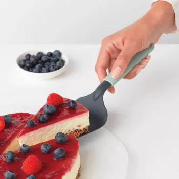 Espátula para bolo Brabantia Profile Line com bordo serrilhado, aço mate