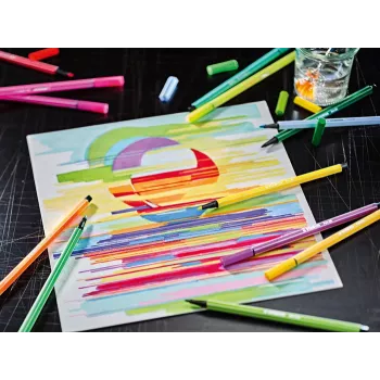 STABILO Pen 68 ARTY conjunto de 66 marcadores de fibra em mala metálica, várias cores, 1,0 mm 6866-031