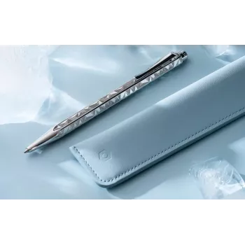 Conjunto de caneta de esferográfica e lapiseira Caran d'Ache Ecridor Alpine Frost, tinta preta, Medium, revestimento de platina CC0890.025