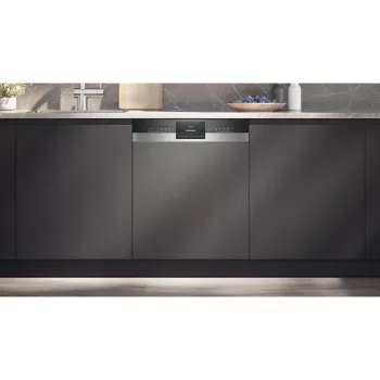 Máquina de lavar loiça semi-integrada Siemens SX53ES22CE iQ300, 60 cm, 13 conjuntos de louça, classe de eficiência energética E, Home Connect, AquaStop, InfoLight, aço inoxidável