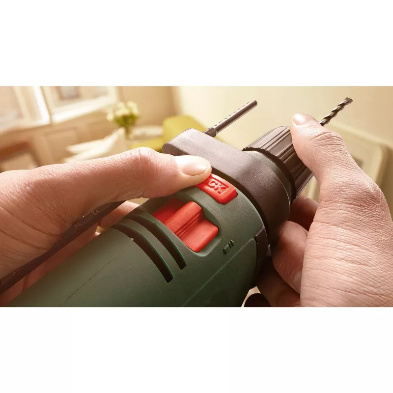 Berbequim de percussão Bosch UniversalImpact 7500, 750 W, verde/preto, com mala (0603313401)