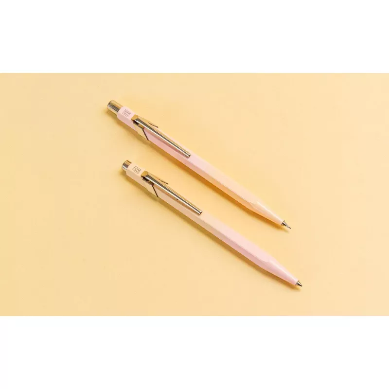 Caran d'Ache HORIZON Conjunto de instrumentos de escrita, gradiente de amarelo pastel a rosa pastel (8490.708)