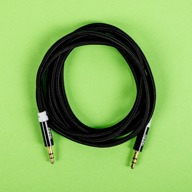 Cabo AUX 3,5mm Gizzu 2m – preto