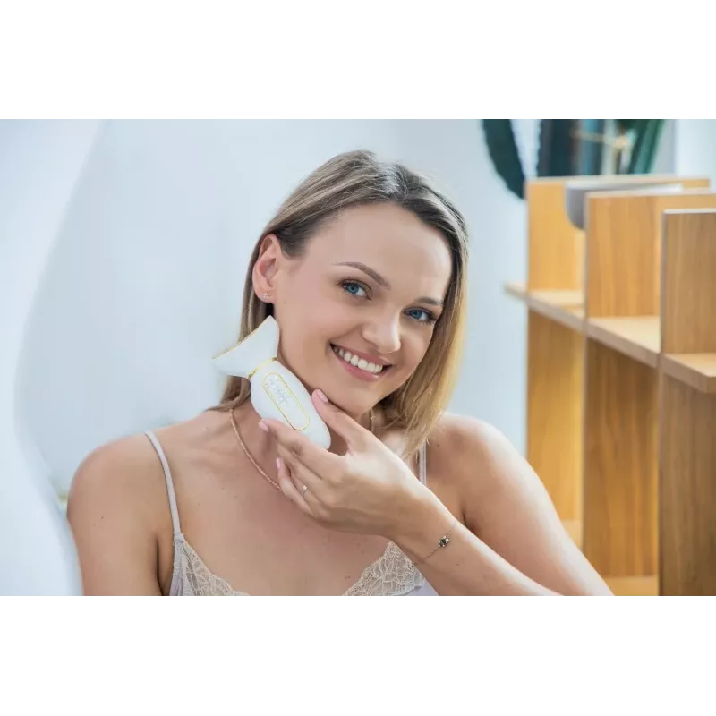 Aparelho de massagem facial e cervical Innogio Gioperfect com função lifting e EMS GIO-735