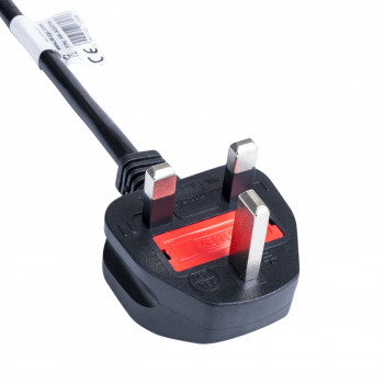 Akyga AK-AG-02A cabo de alimentação UK BS 1363 (Type G) para IEC C5 (trevo), CCA 3 x 0,5 mm², 1,5 m, preto