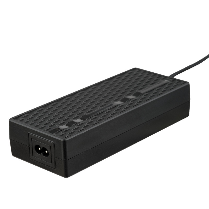 Carregador Akyga AK-EV-11 para trotinete elétrica de 36 V, 42 V / 2 A 84 W, GX12 3 pinos 9 mm, 1 m