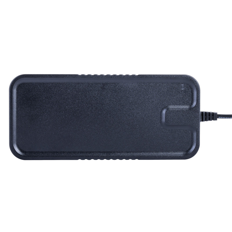 Carregador Akyga AK-EV-13 para e-bikes de 36 V, 42 V / 4 A 168 W, XLR 3 pinos (M), 1 m