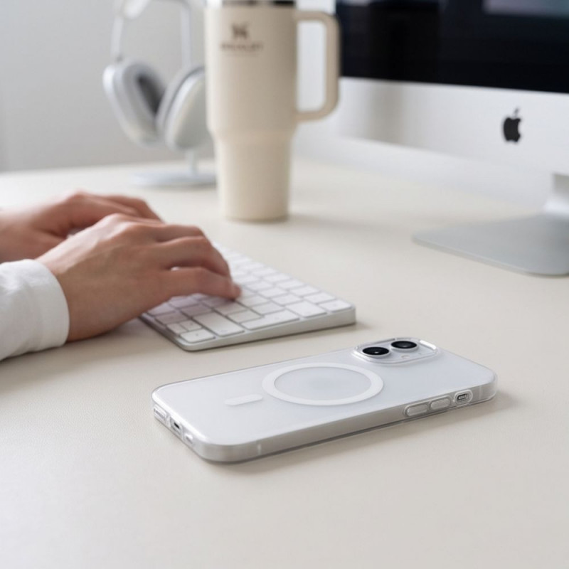 Tech-Protect MagZero MagSafe capa para Apple iPhone 17, branco mate
