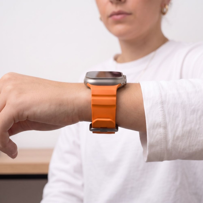 Pulseira Tech-Protect Motion para Apple Watch 8 / 9 / 10 / 11 / 12 / SE / Ultra 44/45/46/49 mm, laranja sinal